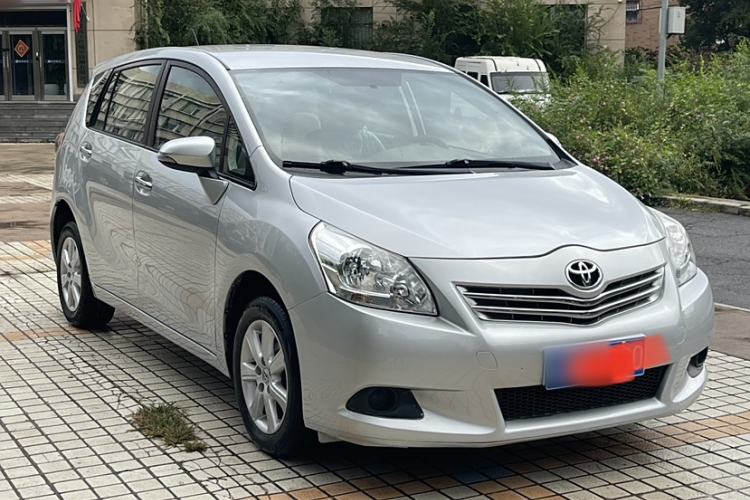 Used Toyota Verso 2014 Starlight 180E CVT Elite Edition Exterior 3
