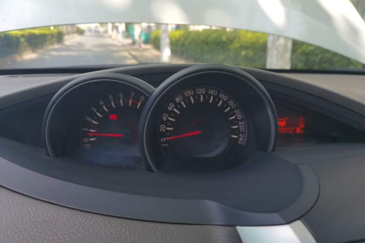 Used Toyota Verso 2014 Starlight 180G CVT Luxury Edition Instrument Cluster
