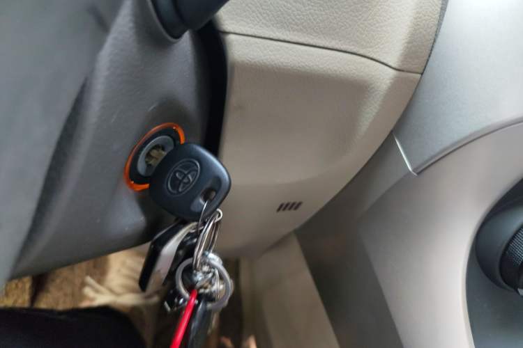 Used Toyota Verso 2014 Starlight 180E CVT Elite Edition Interior 1