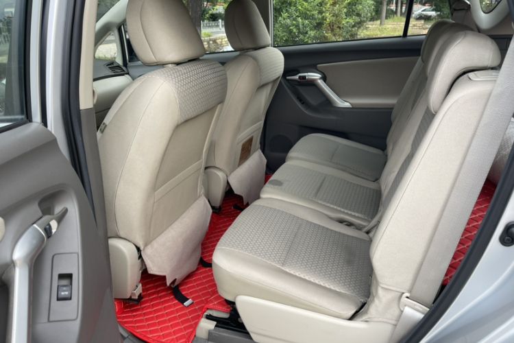 Used Toyota Verso 2014 Starlight 180E CVT Elite Edition Interior 2