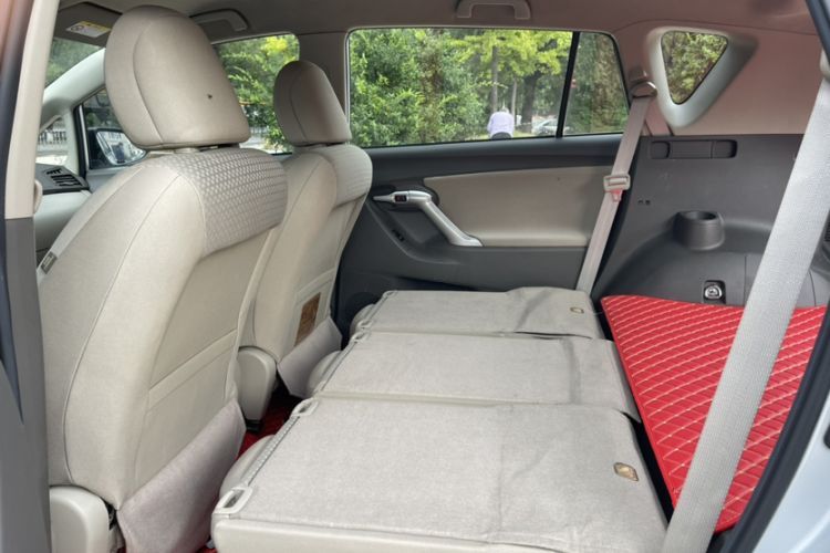 Used Toyota Verso 2014 Starlight 180E CVT Elite Edition Left Front Seat
