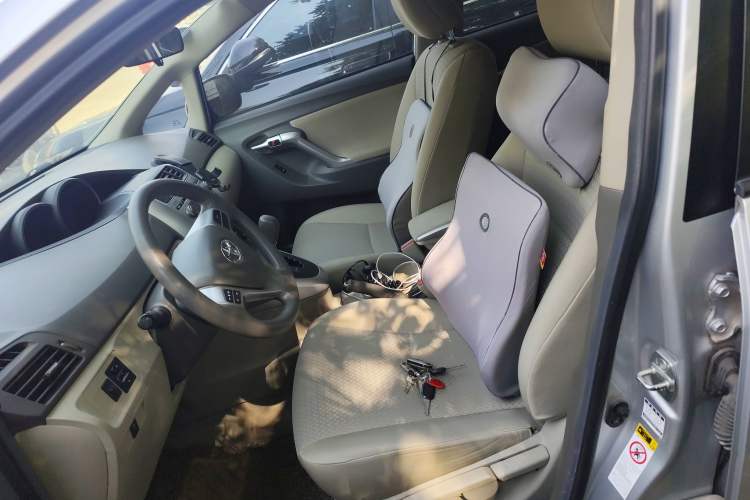 Used Toyota Verso 2014 Starlight 180E CVT Elite Edition Left Front Seat