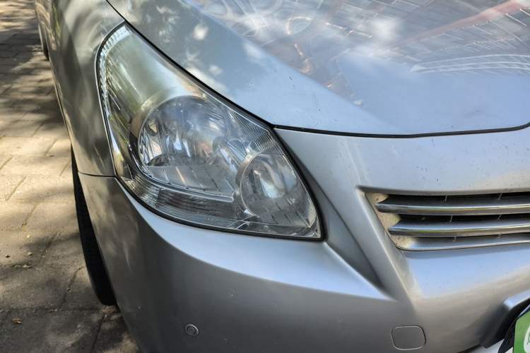 Used Toyota Verso 2014 Starlight 180E CVT Elite Edition Right Front Headlight