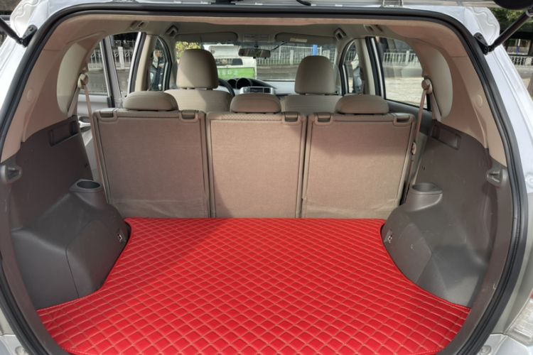 Used Toyota Verso 2014 Starlight 180E CVT Elite Edition Trunk