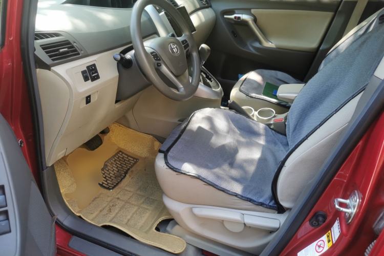 Used Toyota Verso 2014 Starlight 180E CVT Elite Edition Driver Seat
