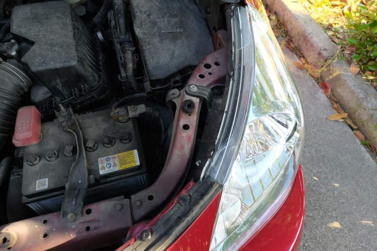 Used Toyota Verso 2014 Starlight 180E CVT Elite Edition Engine Bay Left