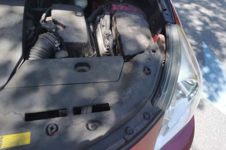 Used Toyota Verso 2014 Starlight 180E CVT Elite Edition Engine Bay Left