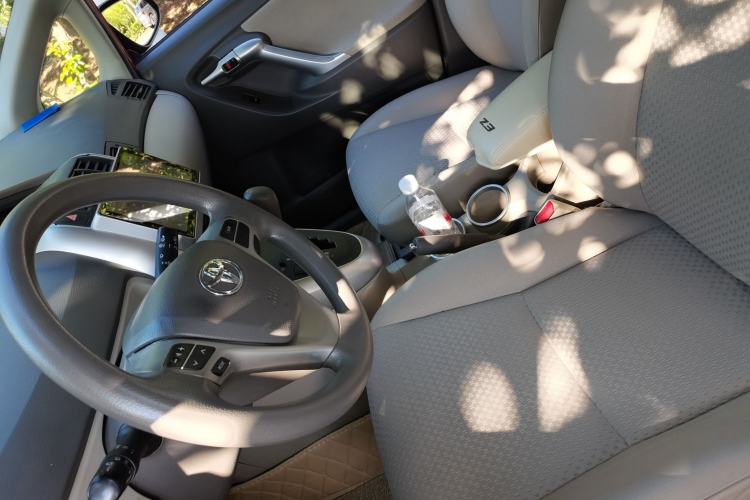 Used Toyota Verso 2014 Starlight 180E CVT Elite Edition Left Front Seat