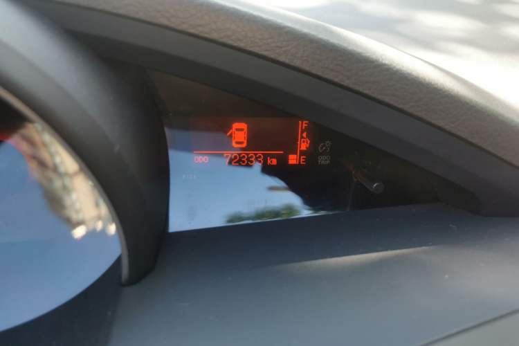 Used Toyota Verso 2014 Starlight 180E CVT Elite Edition Odometer Close Up