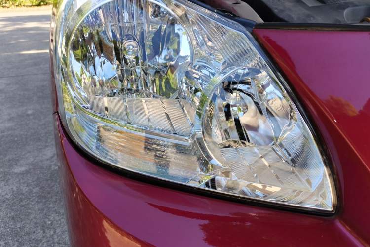 Used Toyota Verso 2014 Starlight 180E CVT Elite Edition Right Front Headlight