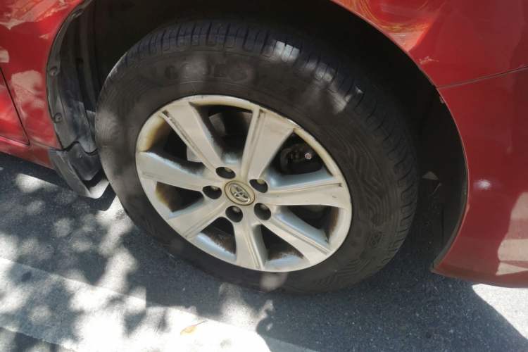 Used Toyota Verso 2014 Starlight 180E CVT Elite Edition Right Front Wheel Hub