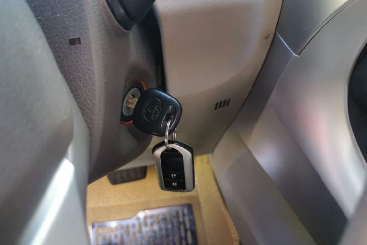 Used Toyota Verso 2014 Starlight 180E CVT Elite Edition Vehicle Key