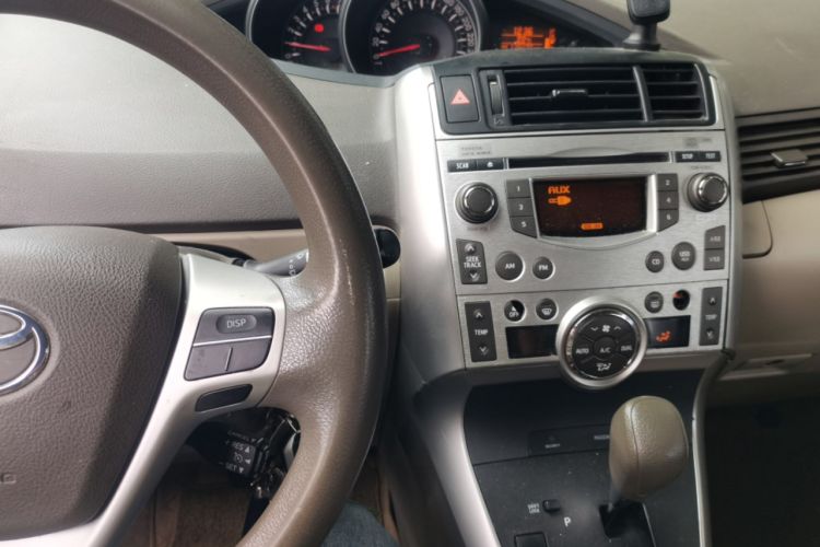 Used Toyota Verso 2014 Starlight 180G CVT Comfort Edition Audio And AC Panel