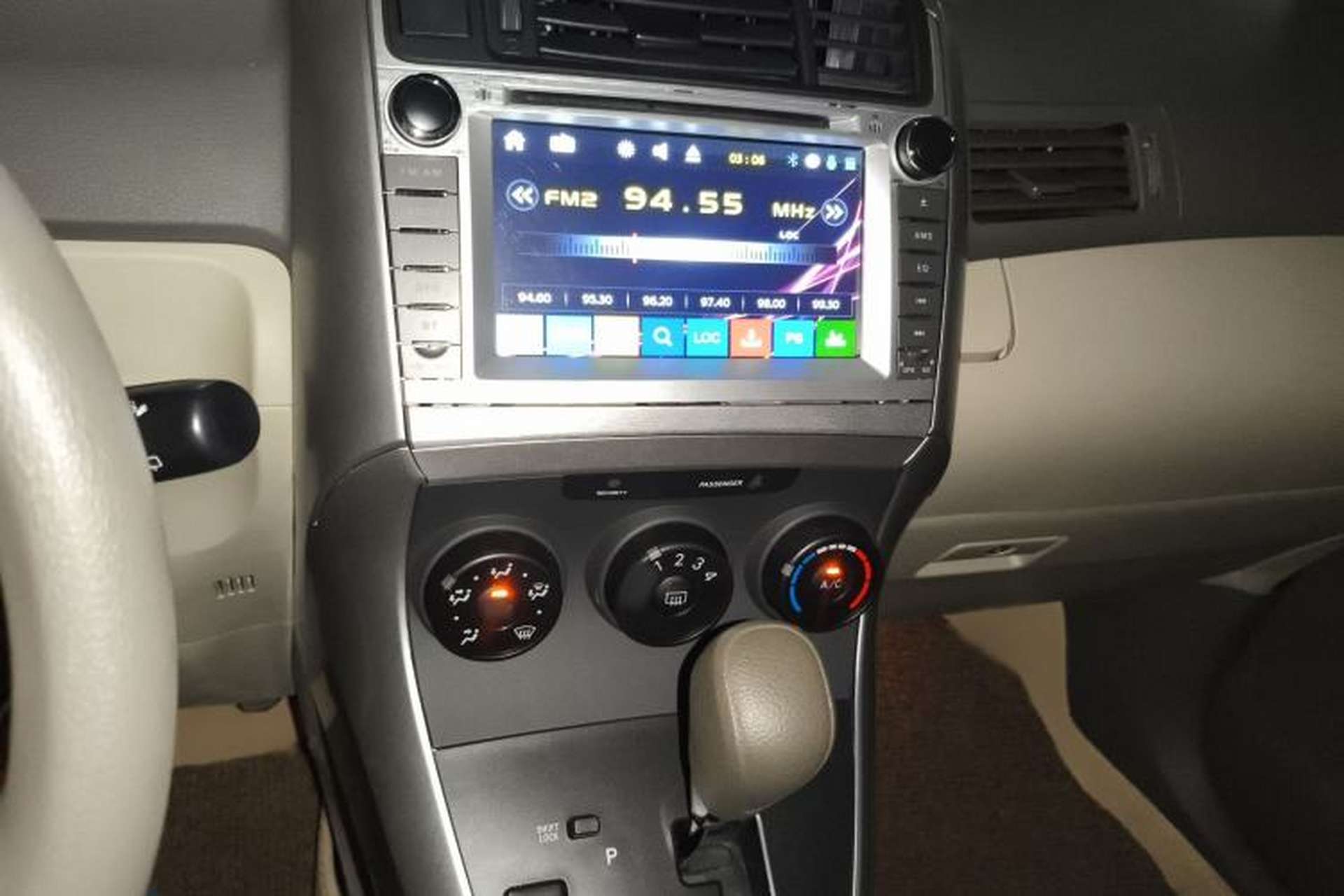 Used Toyota Verso 2014 Starlight 180E CVT Elite Multi-Function Edition Audio And AC Panel