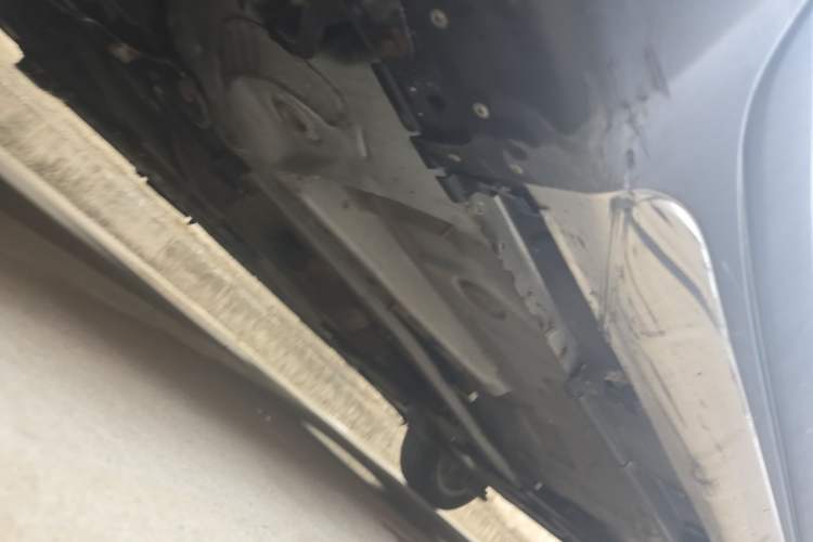 Used Toyota Verso 2014 Starlight 180E CVT Elite Edition Chassis Front Left