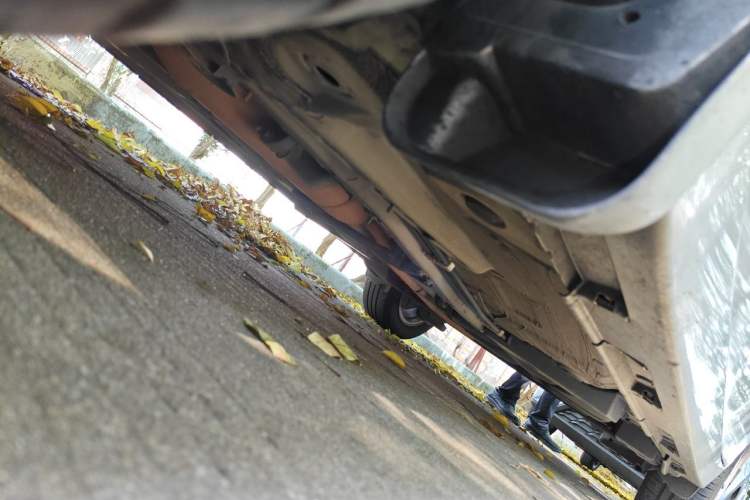 Used Toyota Verso 2014 Starlight 180E CVT Elite Edition Chassis Front Left