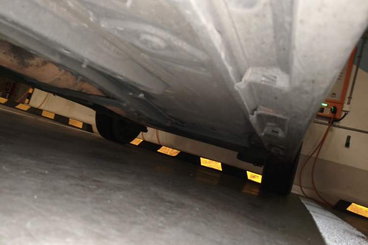 Used Toyota Verso 2014 Starlight 180E CVT Elite Multi-Function Edition Chassis Front Left