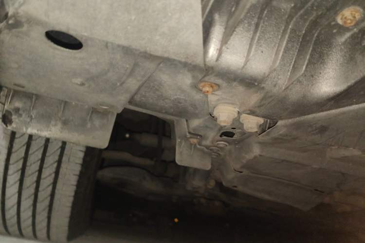 Used Toyota Verso 2014 Starlight 180E CVT Elite Edition Chassis Front Right