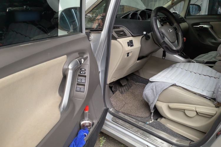 Used Toyota Verso 2014 Starlight 180E CVT Elite Multi-Function Edition Driver Seat