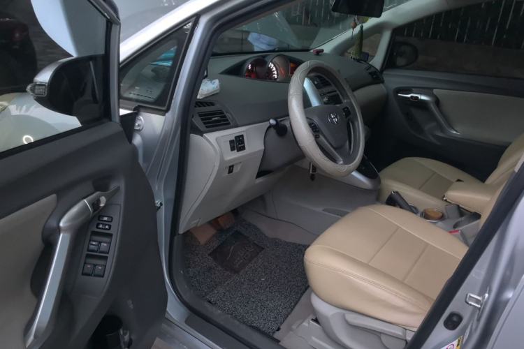 Used Toyota Verso 2014 Starlight 180E CVT Elite Edition Driver Seat
