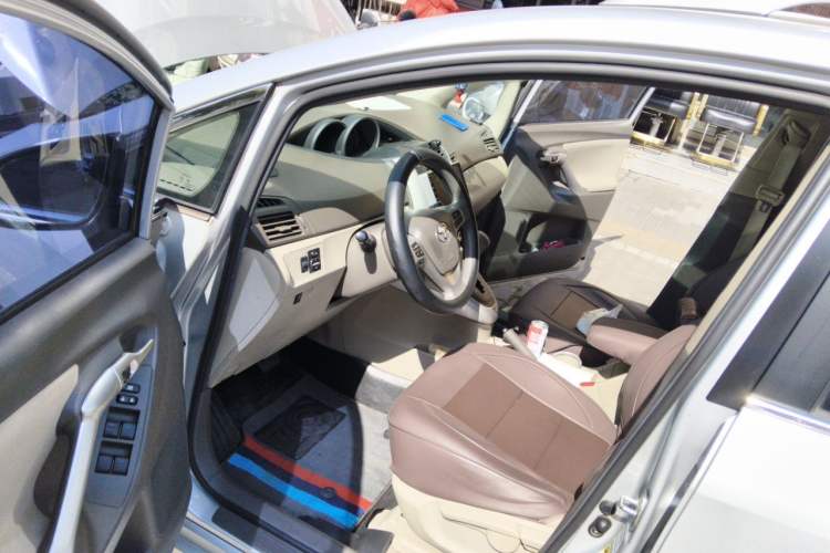 Used Toyota Verso 2014 Starlight 180E CVT Elite Edition Driver Seat