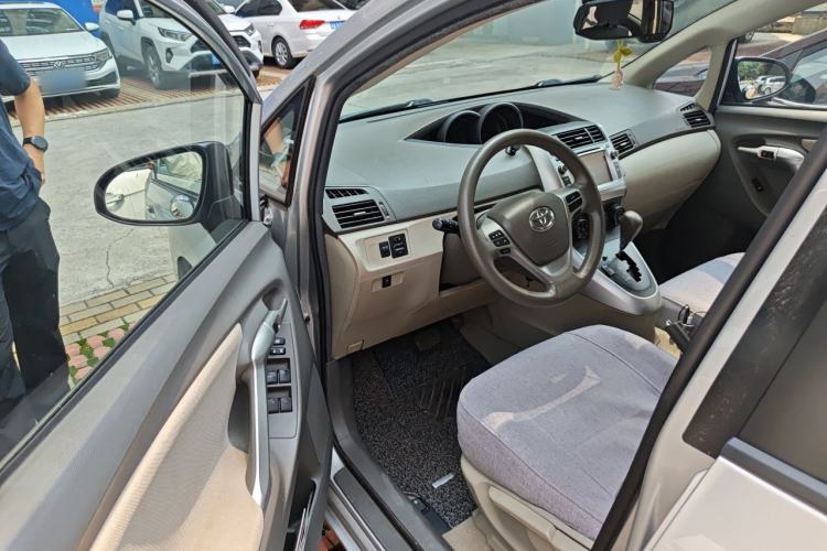 Used Toyota Verso 2014 Starlight 180E CVT Elite Multi-Function Edition Driver Seat