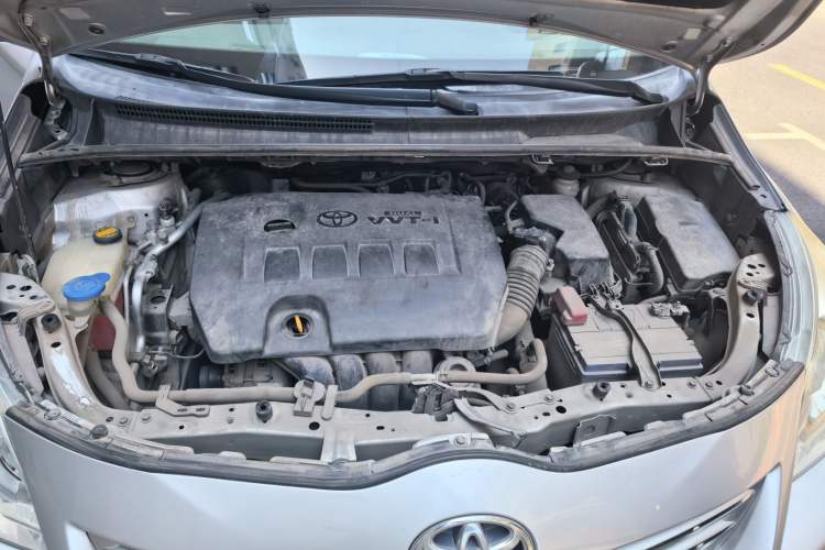 Used Toyota Verso 2014 Starlight 180E CVT Elite Edition Engine Bay