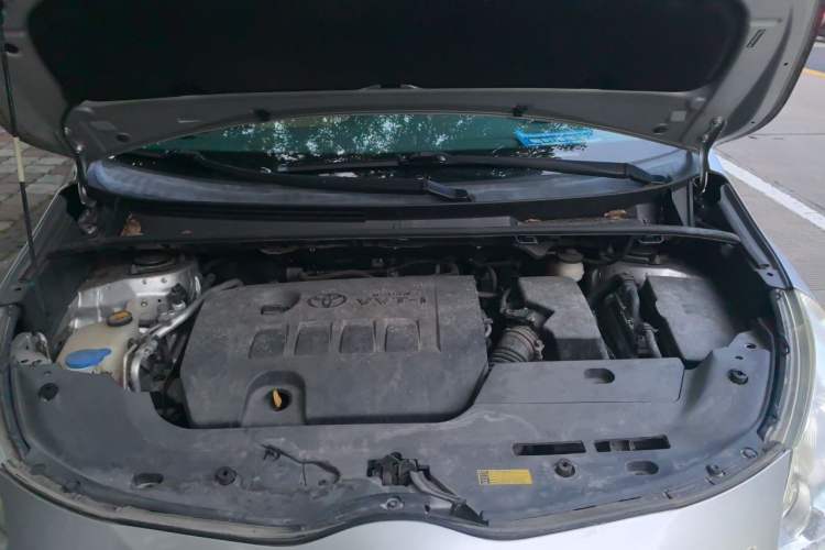 Used Toyota Verso 2014 Starlight 180E CVT Elite Edition Engine Bay