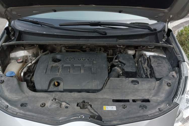 Used Toyota Verso 2014 Starlight 180E CVT Elite Edition Engine Bay