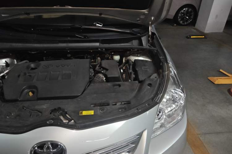 Used Toyota Verso 2014 Starlight 180E CVT Elite Edition Engine Bay Left
