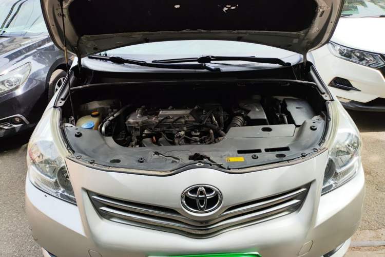 Used Toyota Verso 2014 Starlight 180E CVT Elite Edition Engine Bay