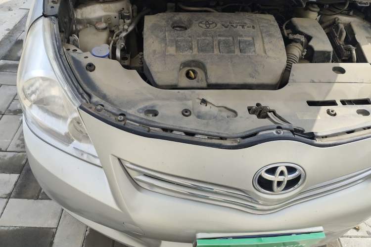 Used Toyota Verso 2014 Starlight 180E CVT Elite Edition Engine Bay Right