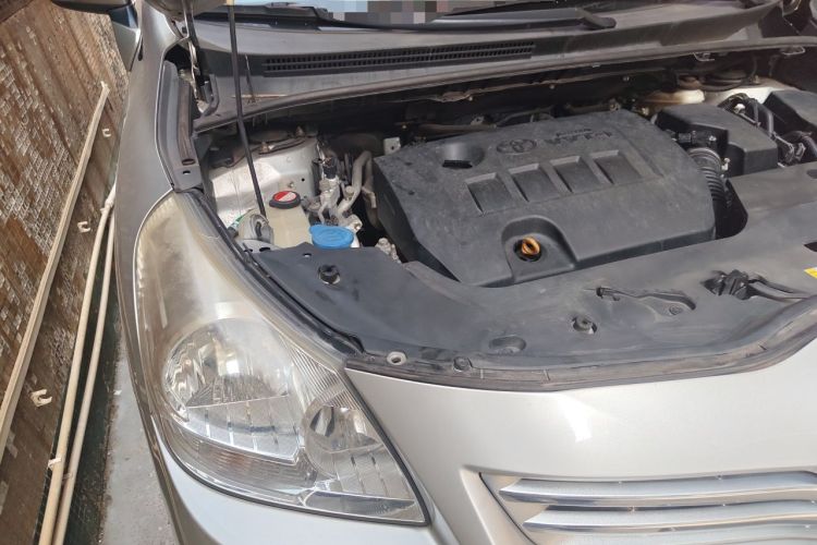 Used Toyota Verso 2014 Starlight 180E CVT Elite Edition Engine Bay Right