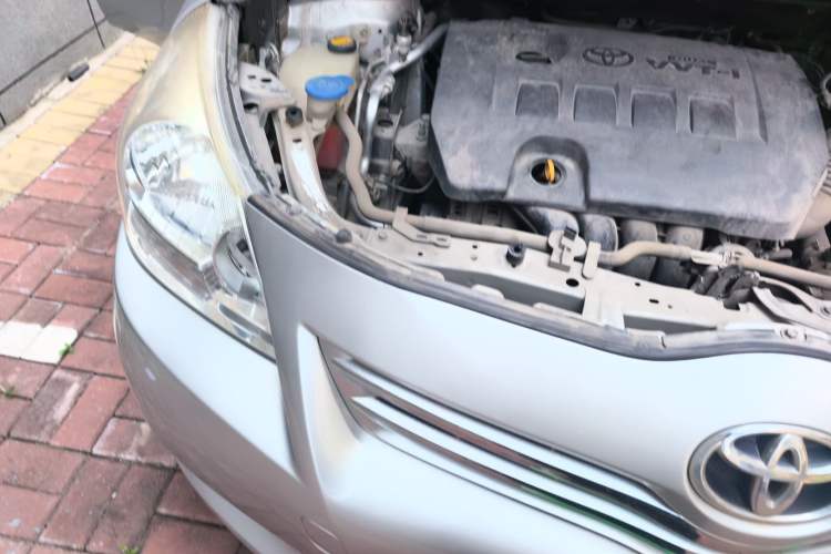 Used Toyota Verso 2014 Starlight 180E CVT Elite Edition Engine Bay Right