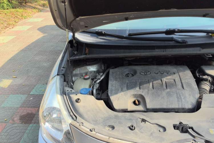 Used Toyota Verso 2014 Starlight 180G CVT Comfortable Multi-Function Edition Engine Bay Right