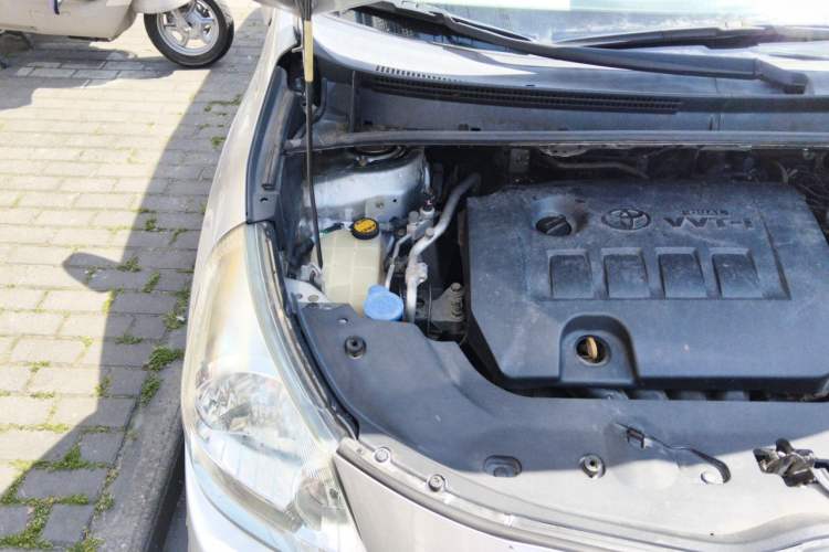 Used Toyota Verso 2014 Starlight 180E CVT Elite Edition Engine Bay Right