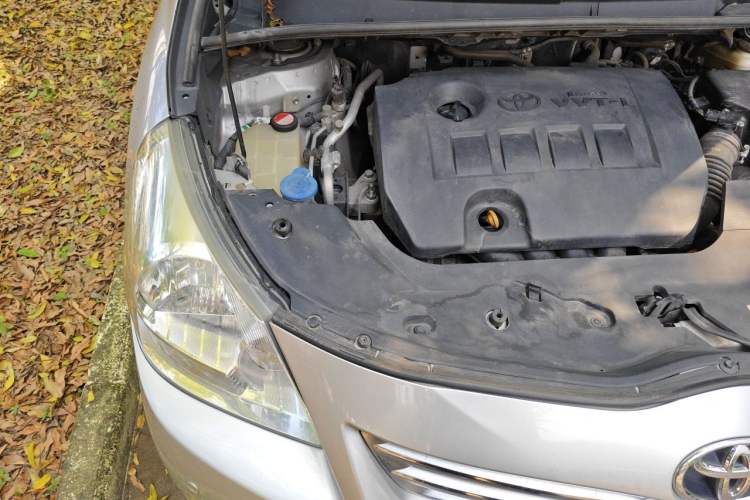 Used Toyota Verso 2014 Starlight 180E CVT Elite Edition Engine Bay Right