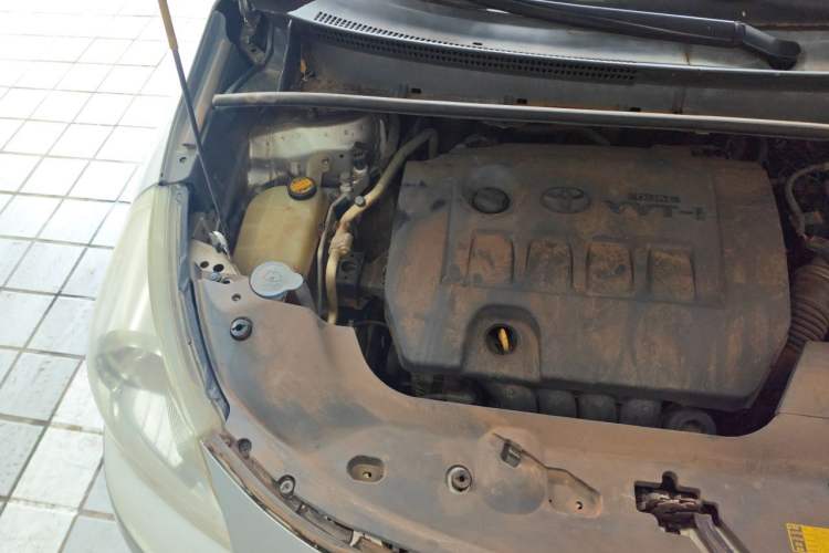 Used Toyota Verso 2014 Starlight 180E CVT Elite Edition Engine Bay Right