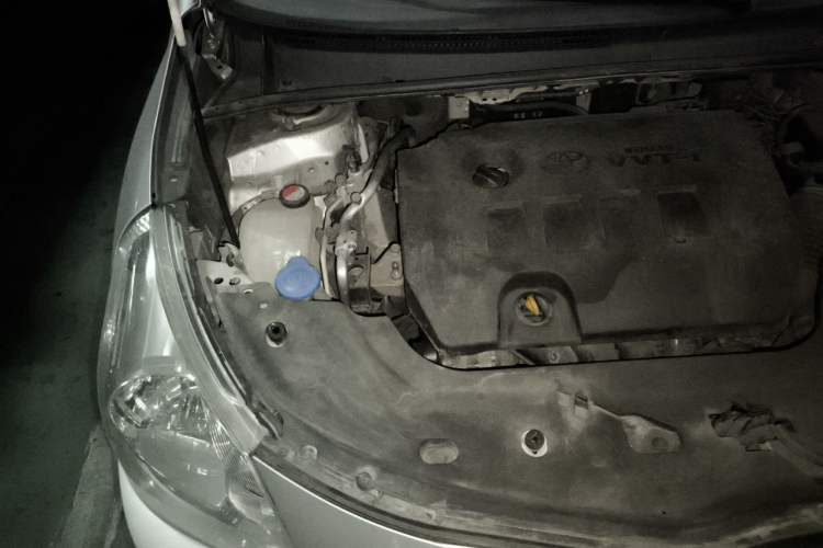 Used Toyota Verso 2014 Starlight 180E CVT Elite Edition Engine Bay Right