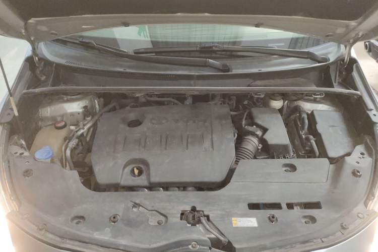 Used Toyota Verso 2014 Starlight 180E CVT Elite Edition Engine Bay