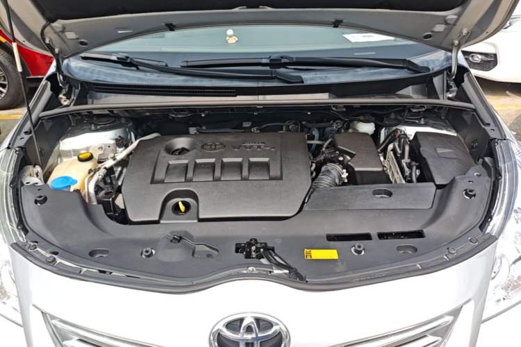 Used Toyota Verso 2014 Starlight 180E CVT Elite Edition Engine Bay