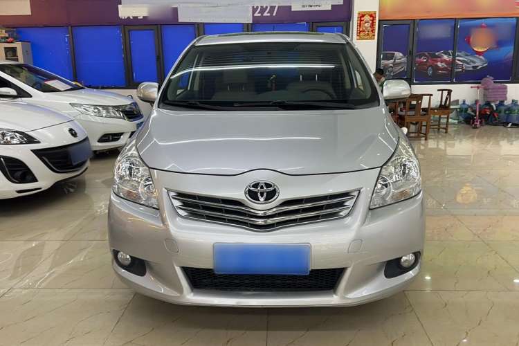 Used Toyota Verso 2014 Starlight 180G CVT Deluxe Multi-Function Edition Exterior 1