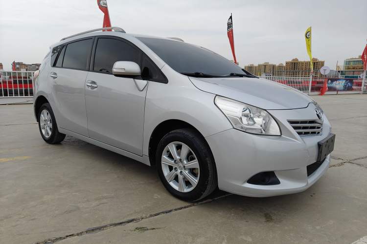 Used Toyota Verso 2014 Starlight 180E CVT Elite Edition Exterior 2