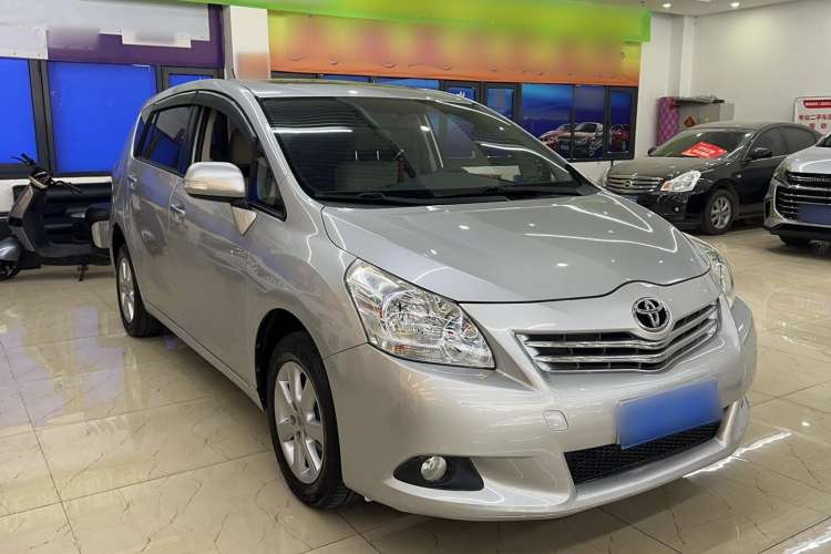 Used Toyota Verso 2014 Starlight 180G CVT Deluxe Multi-Function Edition Exterior 2