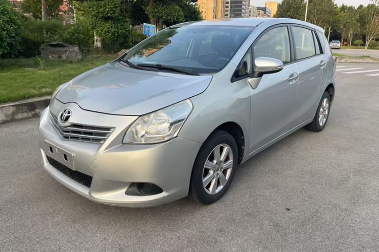 Used Toyota Verso 2014 Starlight 180E CVT Elite Edition Exterior 3