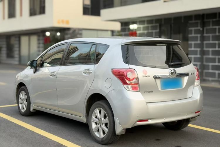 Used Toyota Verso 2014 Starlight 180E CVT Elite Edition Exterior 3