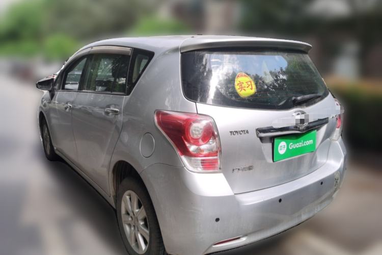 Used Toyota Verso 2014 Starlight 180E CVT Elite Edition Exterior 3