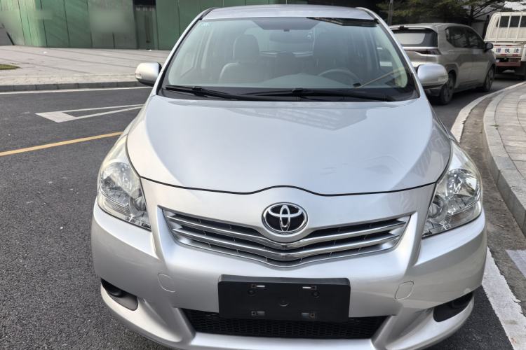 Used Toyota Verso 2014 Starlight 180E CVT Elite Edition Exterior 3