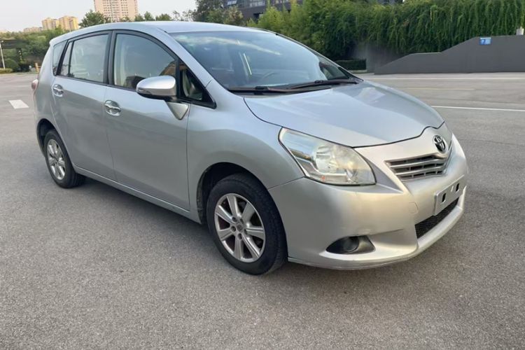 Used Toyota Verso 2014 Starlight 180E CVT Elite Edition Exterior 4
