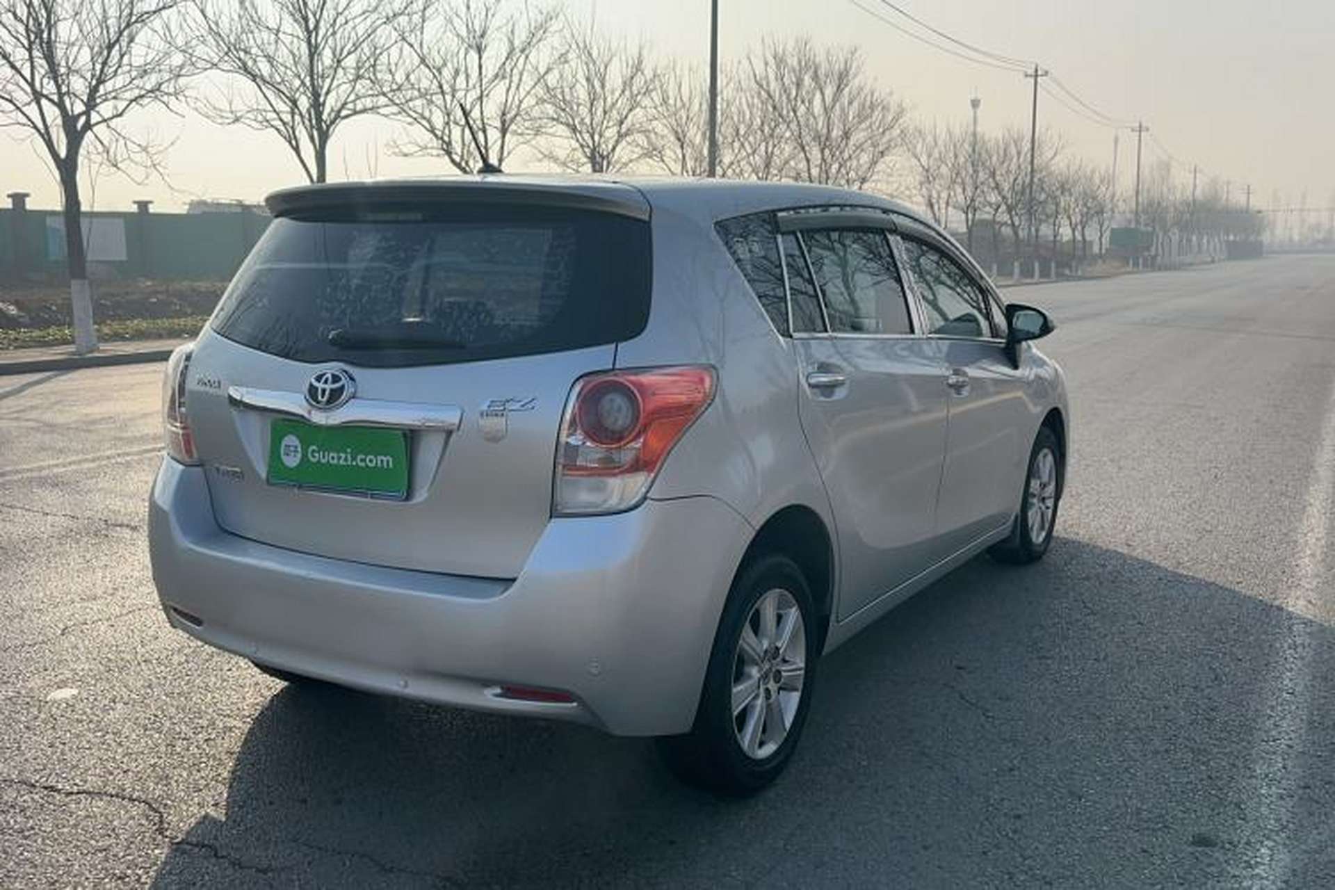 Used Toyota Verso 2014 Starlight 180E CVT Elite Edition Exterior 4